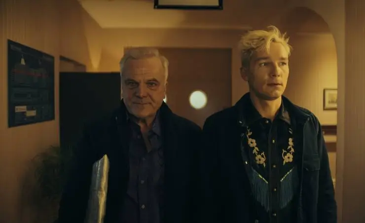 Ограбление на лайнере (2021) через торрент скачать Ограбление на лайнере (2021) фильм через торрент скачать