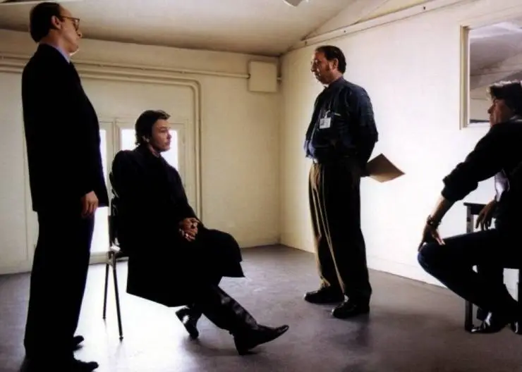 Танцевальная машина (1990) через торрент бесплатно Танцевальная машина (1990) фильм через торрент бесплатно