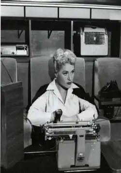 Фи (1954) в хорошем качестве через торрент Фи (1954) фильм в хорошем качестве через торрент