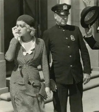 Тротуары Нью-Йорка (1931) через торрент скачать Тротуары Нью-Йорка (1931) фильм через торрент скачать