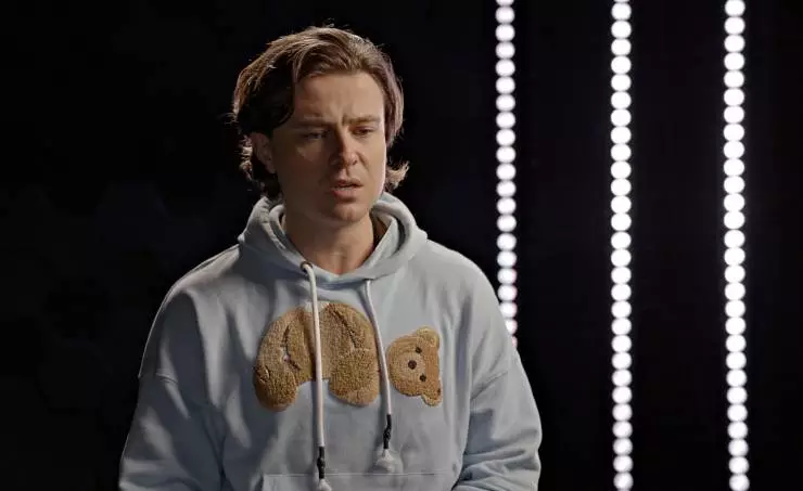 В темноте (2025) через торрент скачать В темноте (2025) сериал через торрент скачать