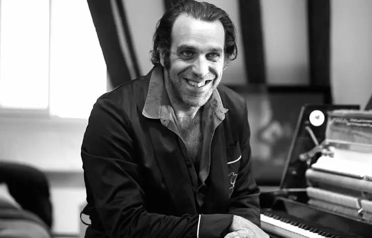 Заткнись и играй на рояле (2018) через торрент бесплатно Заткнись и играй на рояле (2018) фильм через торрент бесплатно