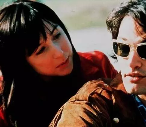 Ангел (2001) через торрент бесплатно Ангел (2001) фильм через торрент бесплатно