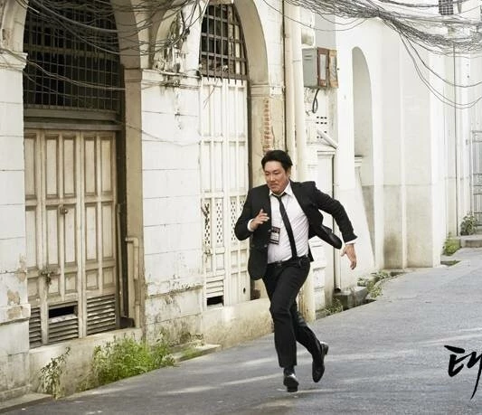 Полуденное солнце (2014) через торрент бесплатно Полуденное солнце (2014) сериал через торрент бесплатно