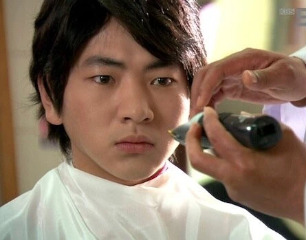 Мой друг ещё жив (2013) через торрент бесплатно Мой друг ещё жив (2013) фильм через торрент бесплатно