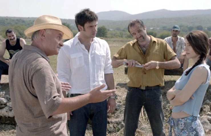 Соня и бык (2012) через торрент скачать Соня и бык (2012) фильм через торрент скачать