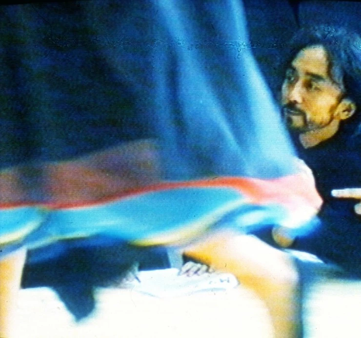 Записки об одежде и городах (1989) в хорошем качестве через торрент Записки об одежде и городах (1989) фильм в хорошем качестве через торрент