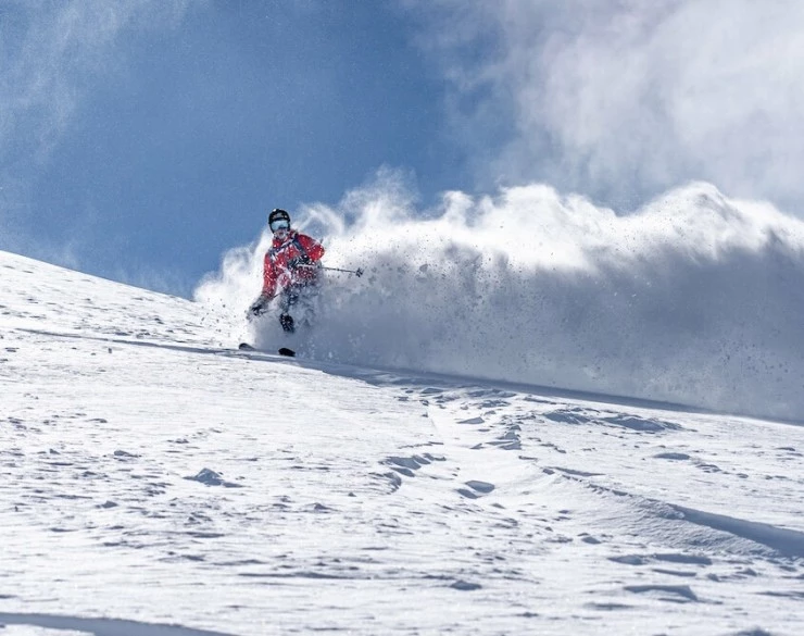 На высоте (2022) через торрент скачать На высоте (2022) фильм через торрент скачать