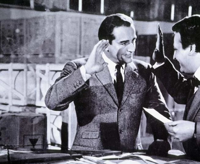 Успех (1963) через торрент скачать Успех (1963) фильм через торрент скачать