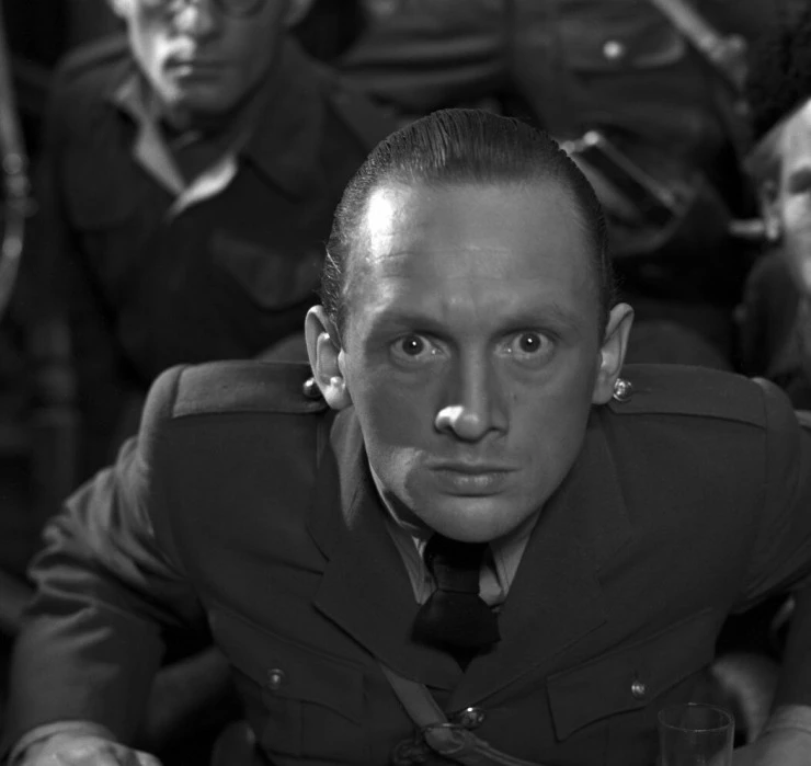 Кто он? (1955) через торрент скачать Кто он? (1955) фильм через торрент скачать