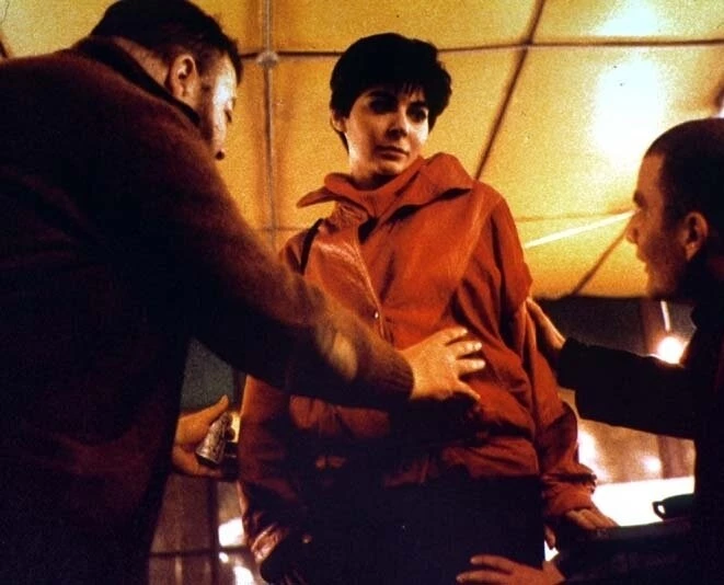 Убийца все еще с нами (1986) через торрент бесплатно Убийца все еще с нами (1986) фильм через торрент бесплатно