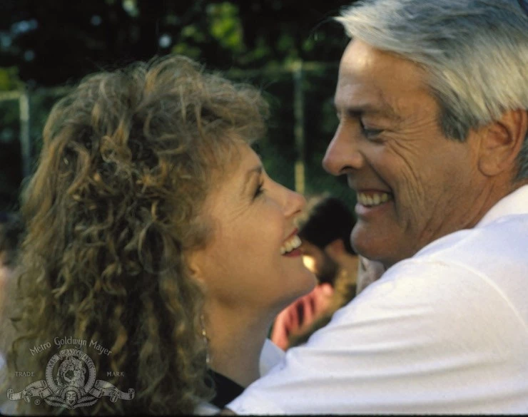 Любовь или деньги (1990) в хорошем качестве через торрент Любовь или деньги (1990) фильм в хорошем качестве через торрент