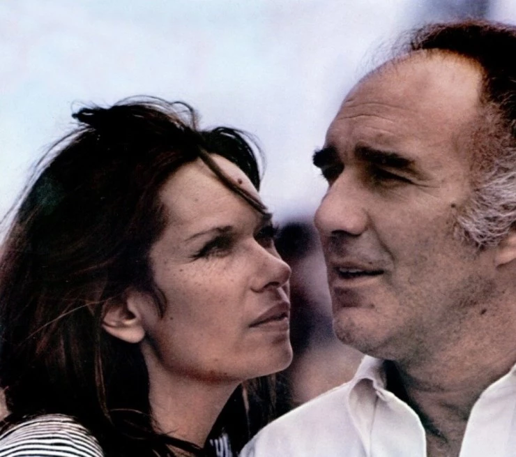 Женщина в голубом (1972) через торрент бесплатно Женщина в голубом (1972) фильм через торрент бесплатно