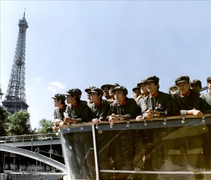 Китайцы в Париже (1974) через торрент скачать Китайцы в Париже (1974) фильм через торрент скачать