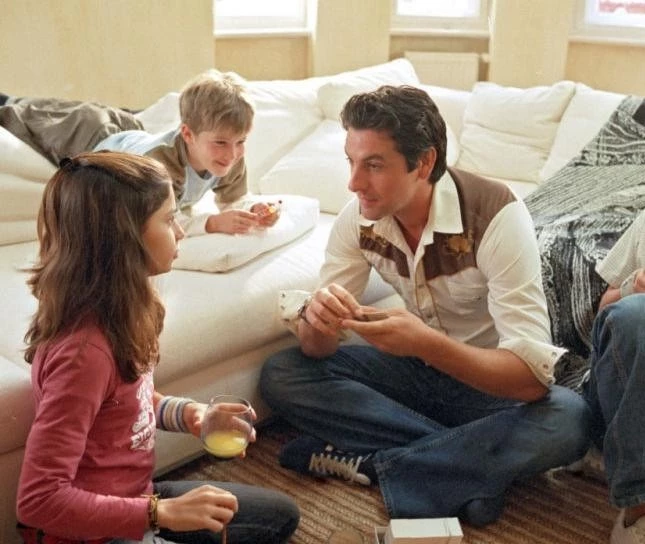 Наша няня - миллионер (2006) через торрент скачать Наша няня - миллионер (2006) фильм через торрент скачать