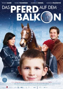 Лошадь на балконе / Das Pferd auf dem Balkon (2012) фильм скачать через торрент в хорошем качестве