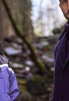 Постер: Убийства в Коррезе / Meurtres en Corrèze (2020) Постер: Убийства в Коррезе / Meurtres en Corrèze (2020)