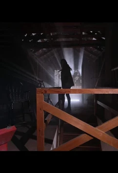 Постер: Загнанная в ловушку / Trapped in the Farmhouse (2023)
